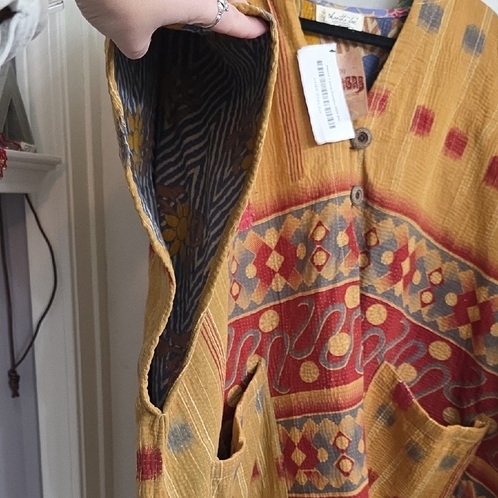 Kantha Bae - image 4